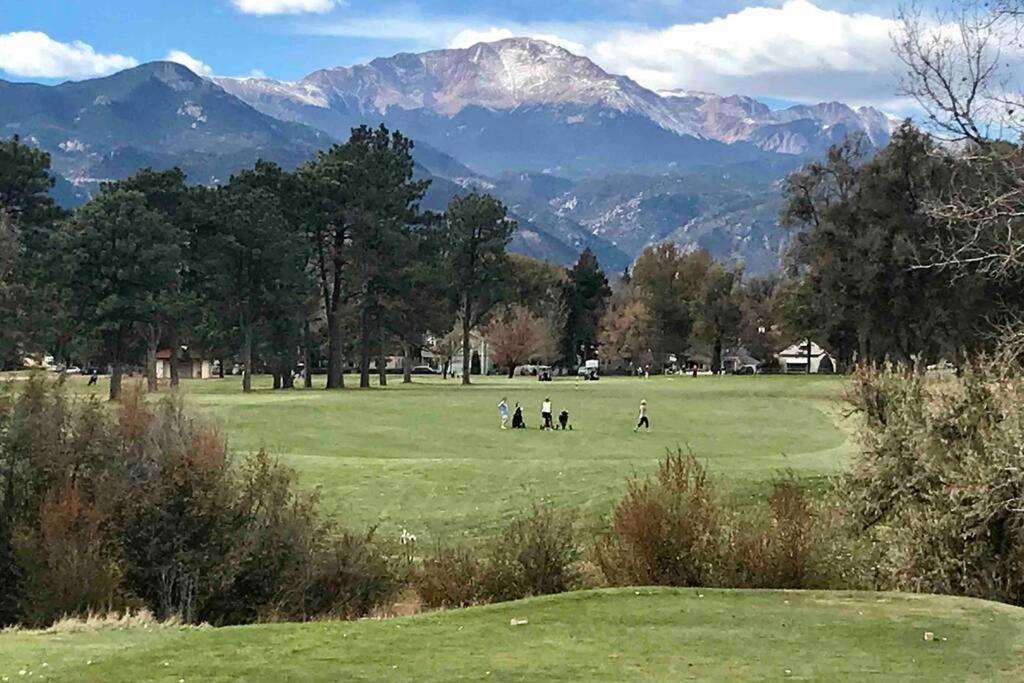 Charming Remodeled Golf Course Area Home Colorado Springs Luaran gambar